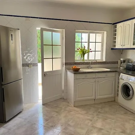 Caravela Em - New Listing
