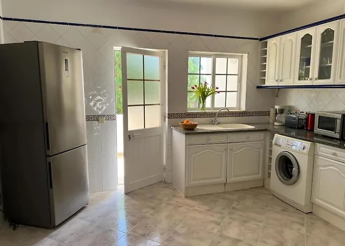 Caravela Em - New Listing